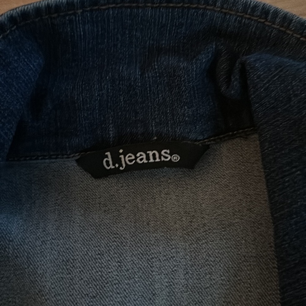 Jean jacket - Picture 2 of 3